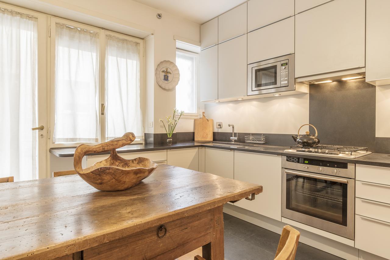 Micheli 4Pax Apartment With Terrace Roma Exterior foto