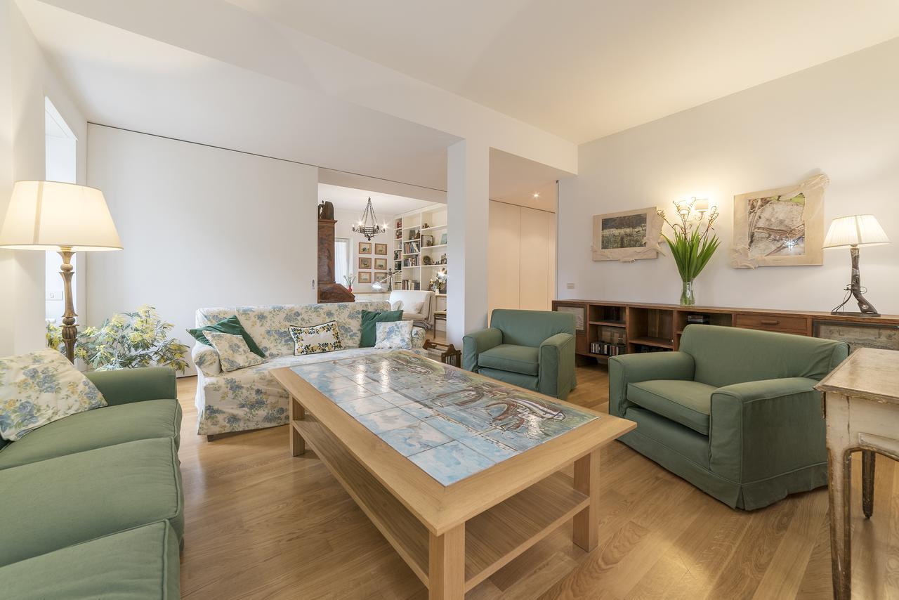 Micheli 4Pax Apartment With Terrace Roma Exterior foto
